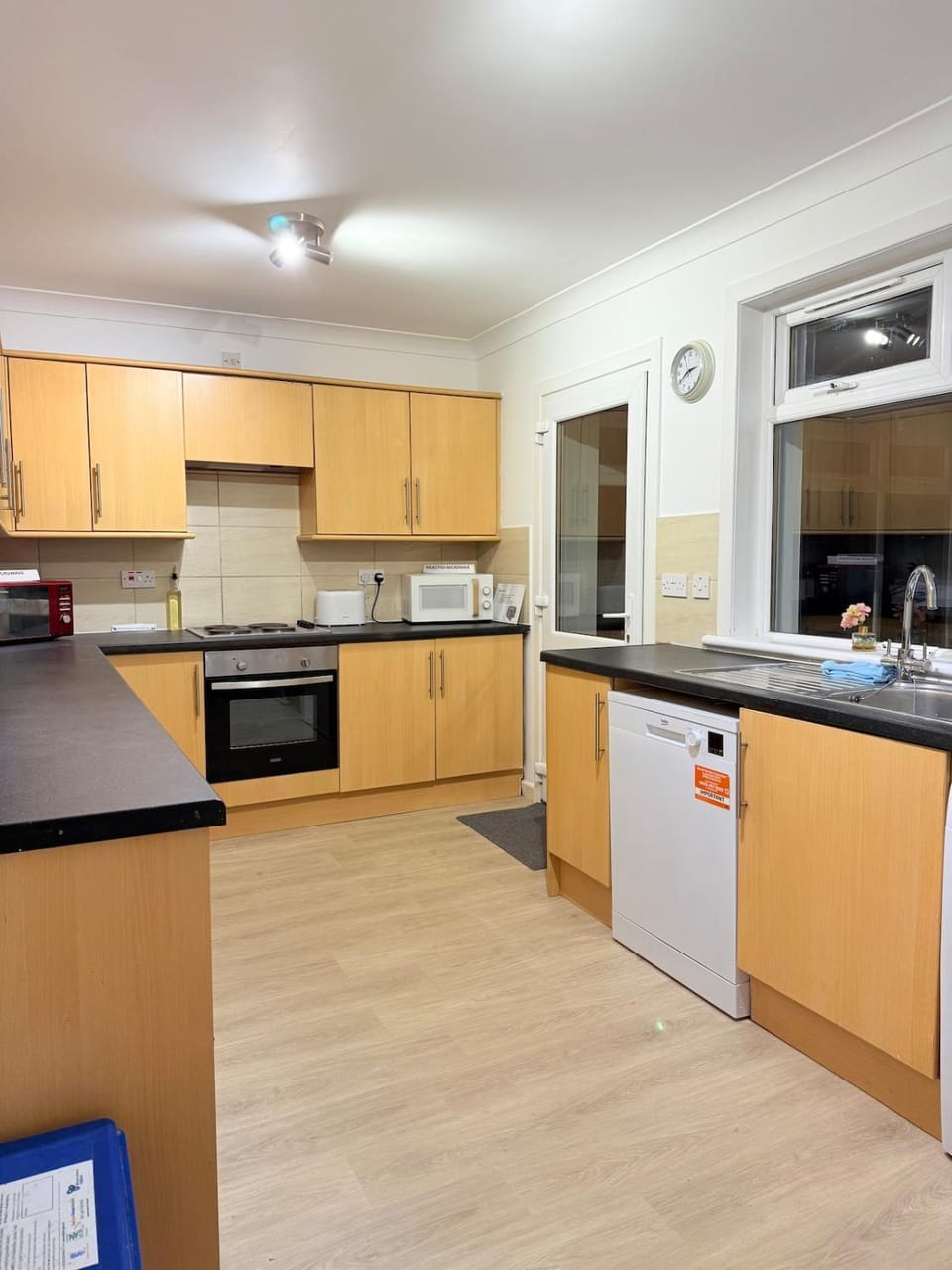 RF-Entire House-Central Scotland-Falkirk, Self-Check-in , Pet-friendly and with Parking House in Falkirk