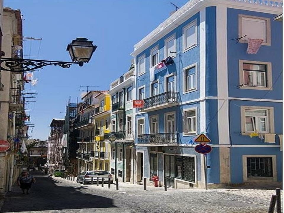 Facade/entrance, City view