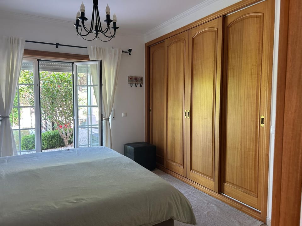 Bedroom, wardrobe