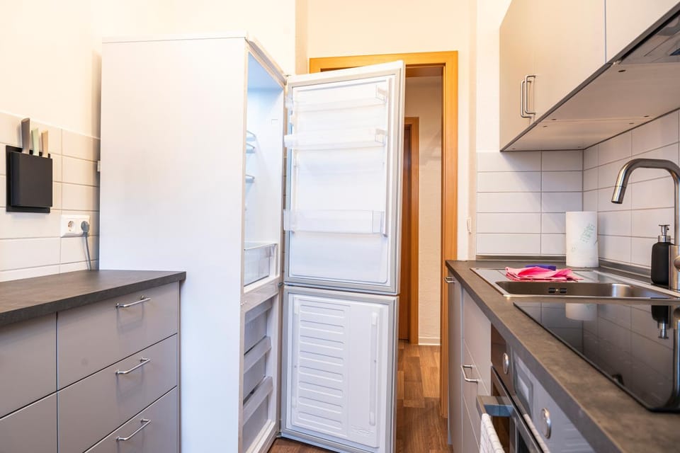 Kitchen or kitchenette, kitchen, kitchen