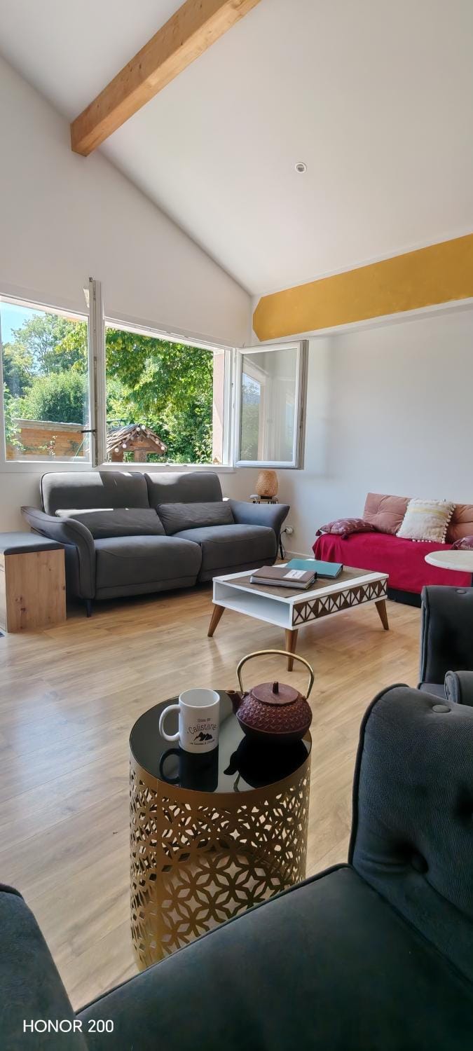 Villa fabuleuse l'Envolée Gites de Calistane Villa in Auvergne-Rhône-Alpes