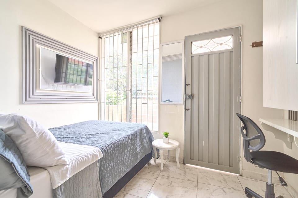 El Poblado Room #1 with Private Bathroom, Balcony in Shared Apartment Apartment in Medellin