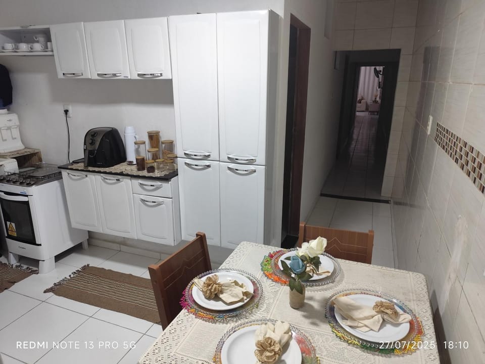 Kitchen or kitchenette, oven, pet friendly, toaster