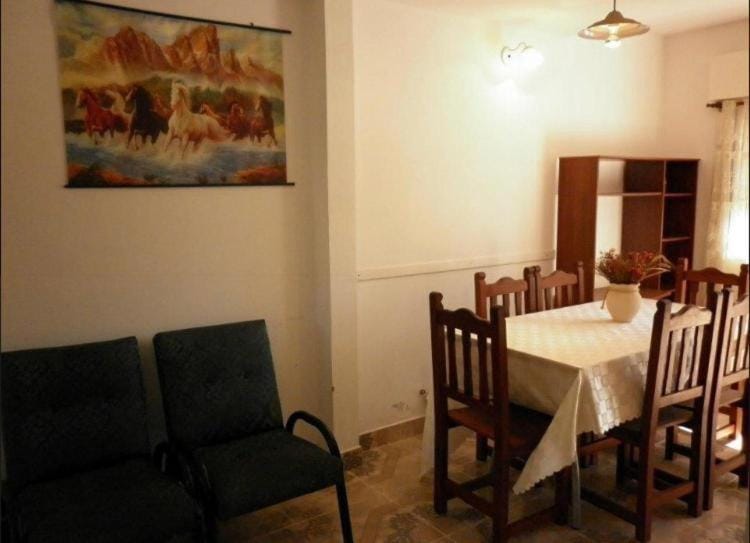 Duplex a 5 cuadras del mar con WiFi y TV Calle 36 y 6 Apartment in Santa Teresita