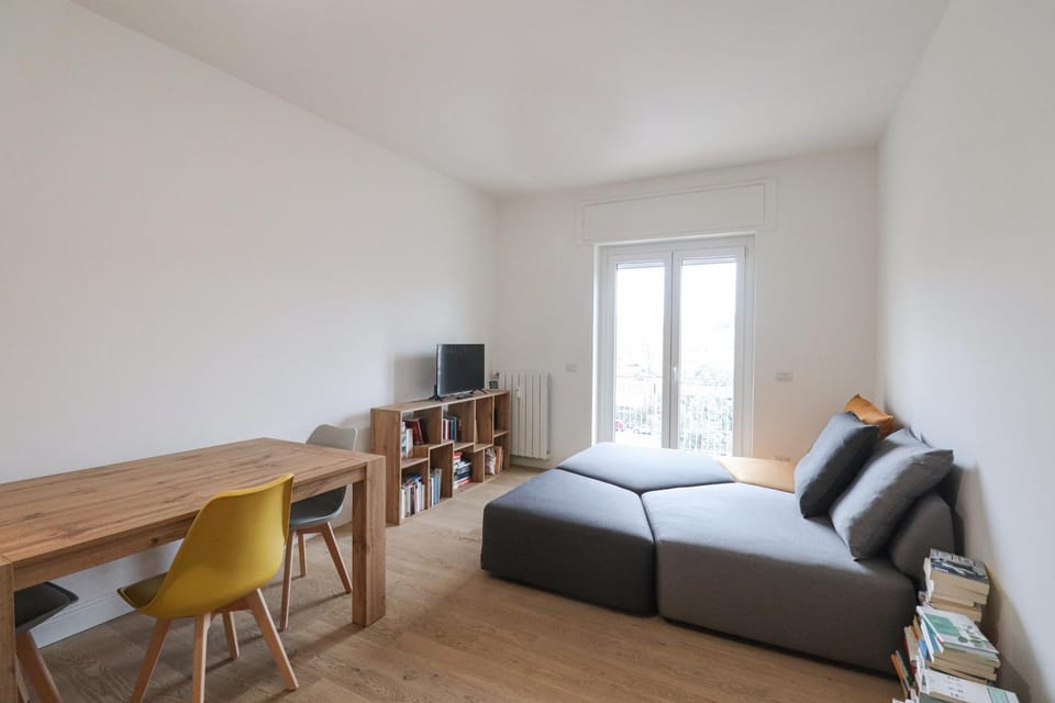 Communal lounge/ TV room, Dining area