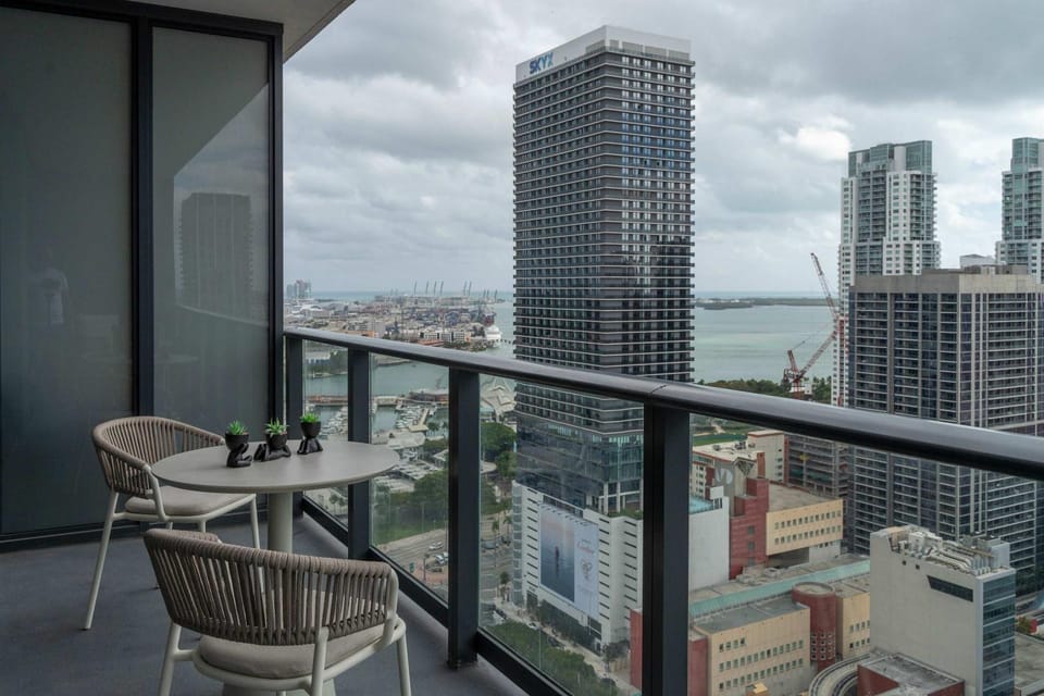 RumRunner - Hotel style amenities in the heart of Miami House in Miami