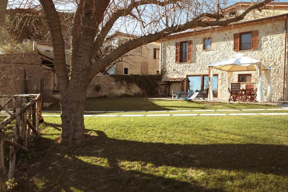 Property building, Natural landscape, Garden, Garden view