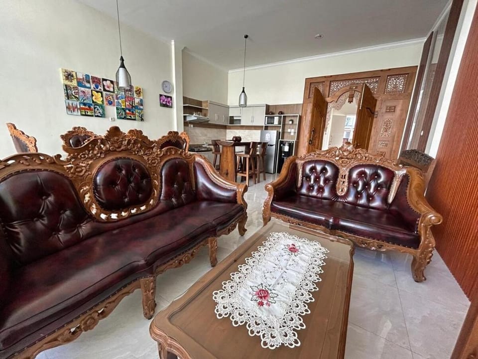 Villa Lisha Orolas Villa in East Java