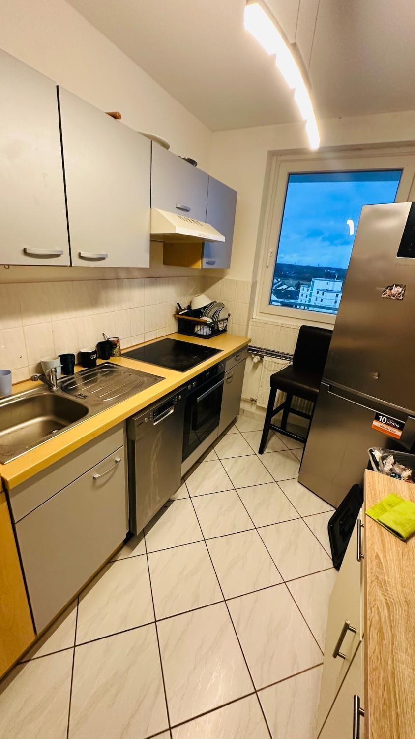 Kitchen or kitchenette, stove