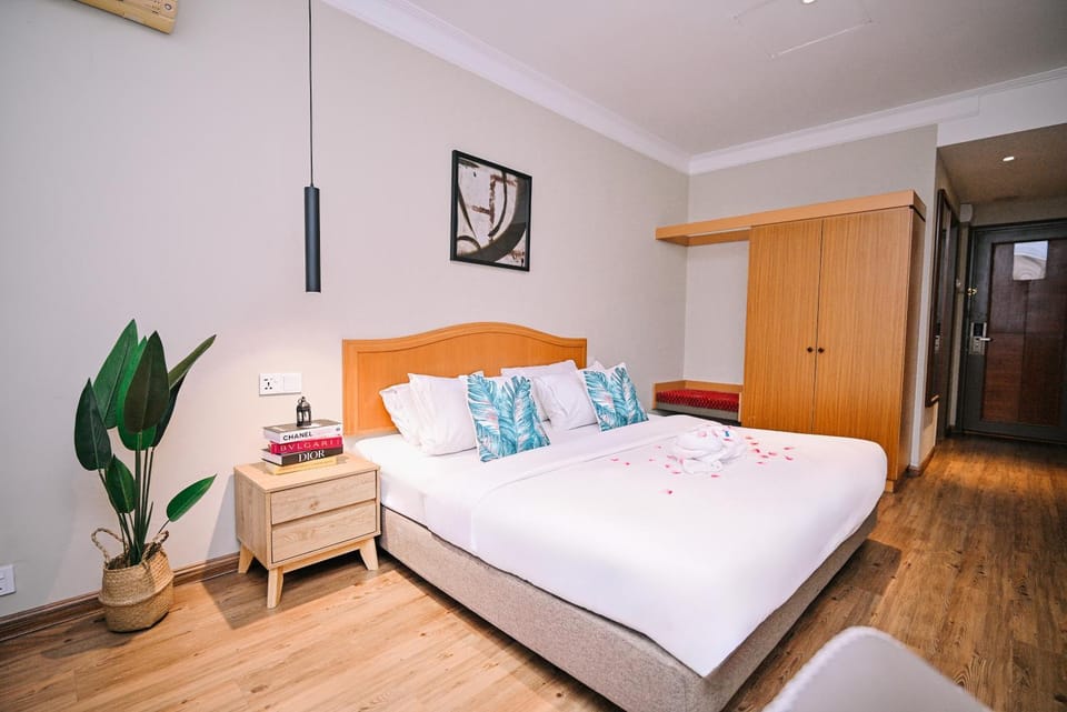 Bed, Photo of the whole room, Bedroom, towels, wardrobe