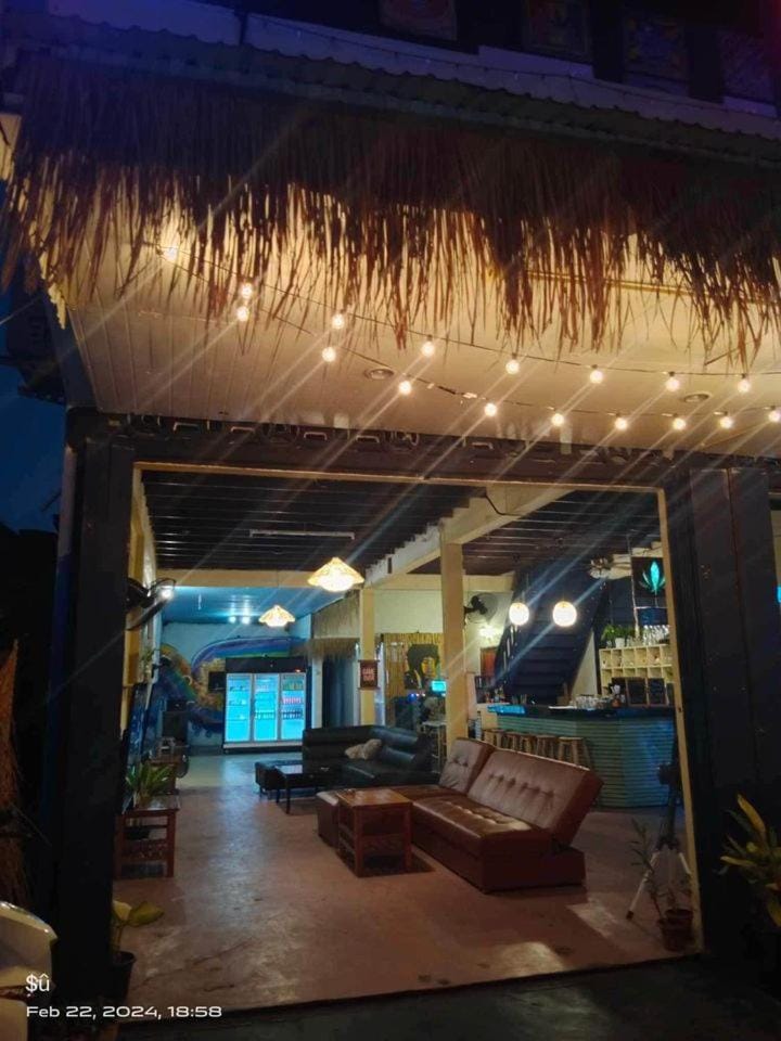 Space Pirates Social Club Hostel in Ban Tai