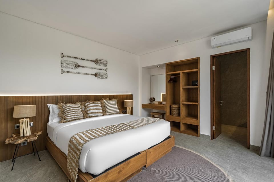 Bed, Bedroom, air conditioner