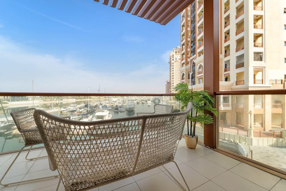Balcony/Terrace, City view