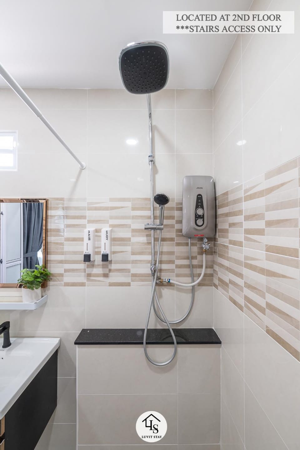 IPOH CAIP TownHouse UpperUnit 4R3B Ipoh Tambun 10Pax by Luvit Stay House in Ipoh