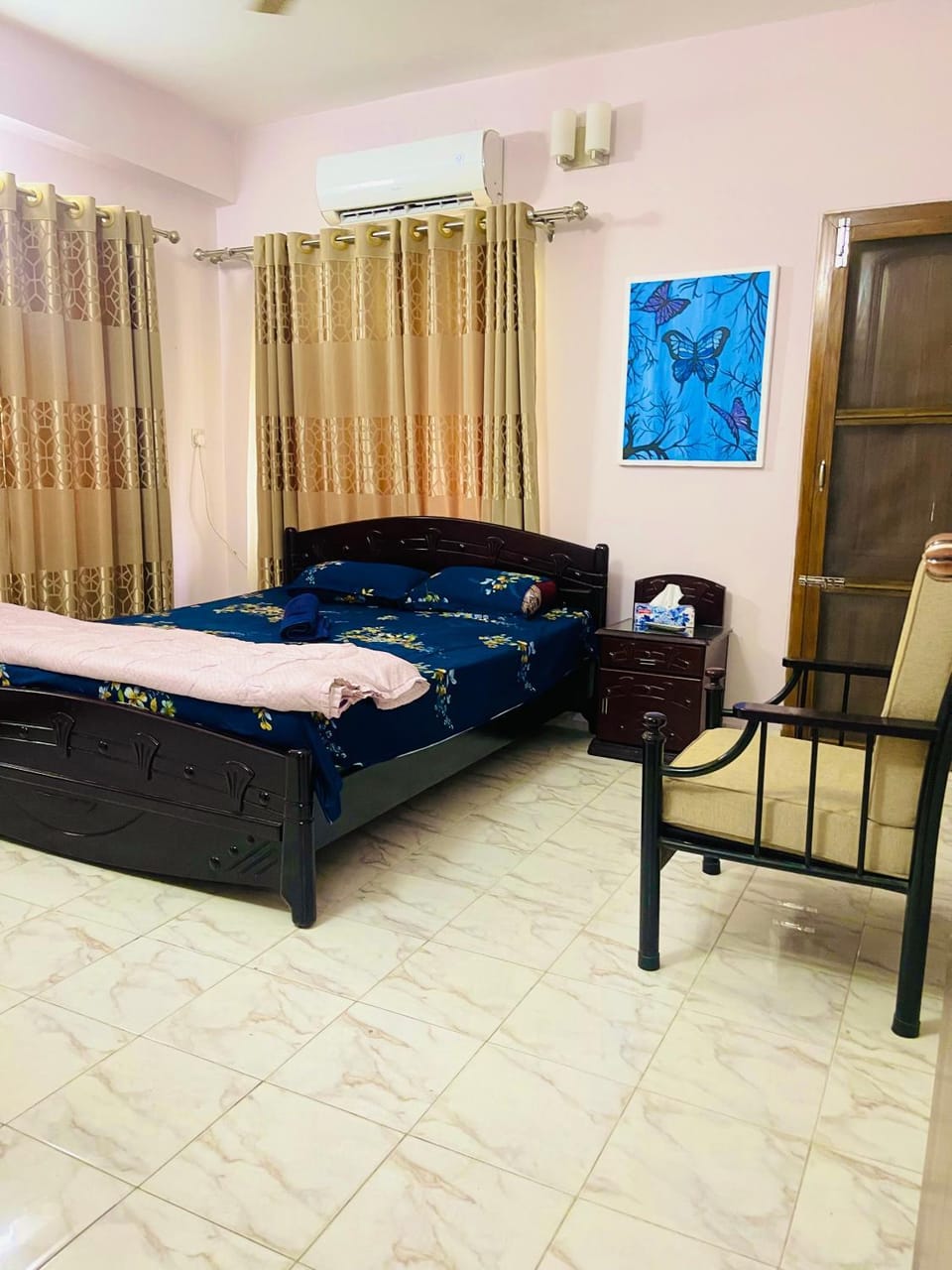 3 Bedroom AC WiFi Luxury Apartment Near Airport & Metro Sector 7 Uttara Apartment in Dhaka