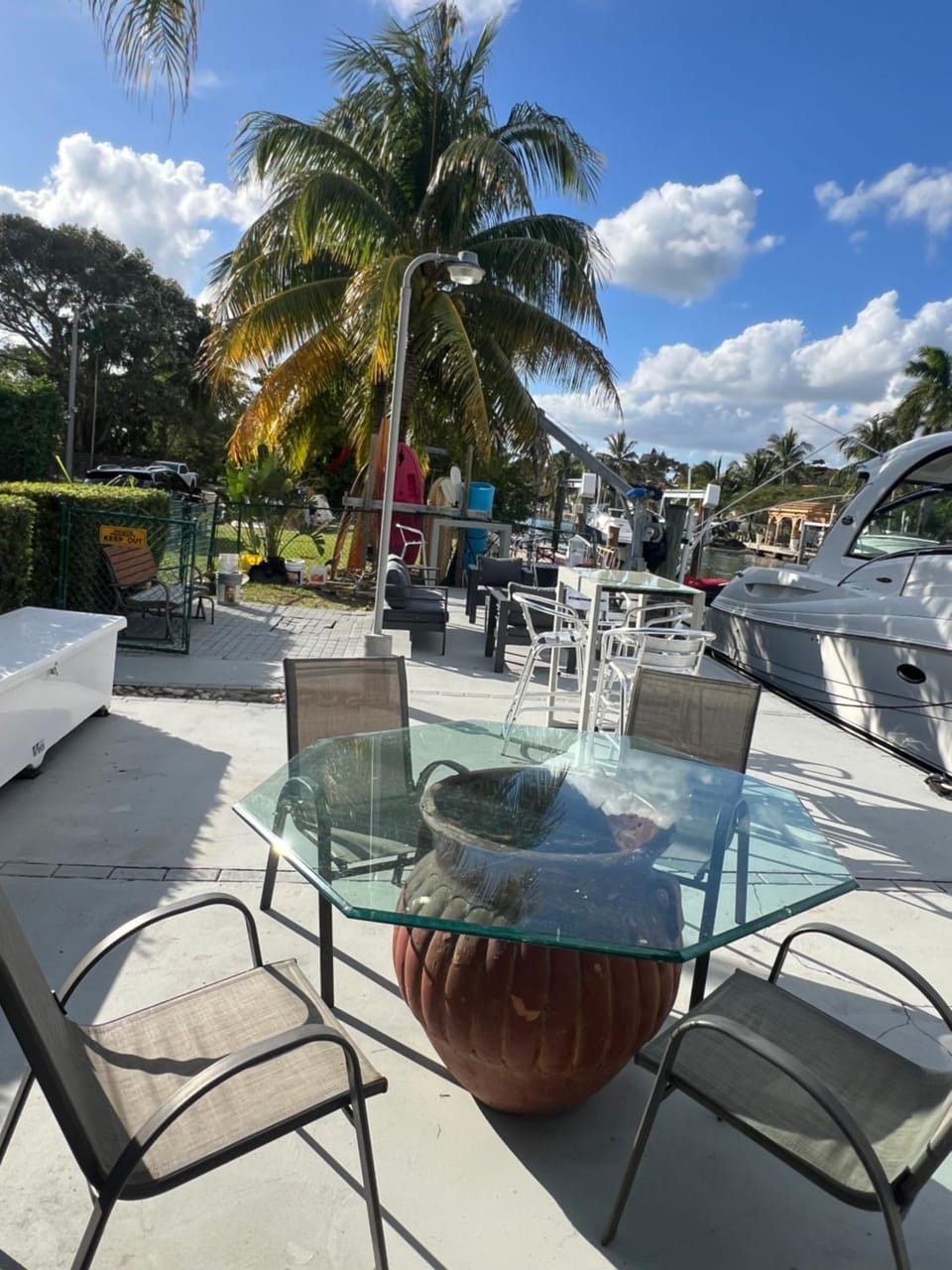 Patio, Natural landscape, Dining area, Location