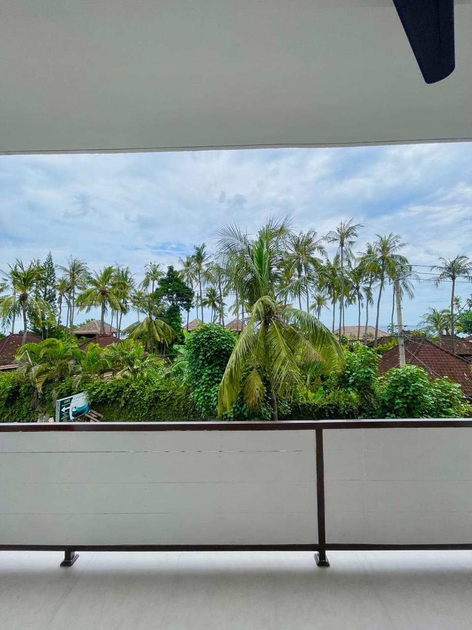 New Green Coco Villa Apartment in Abang