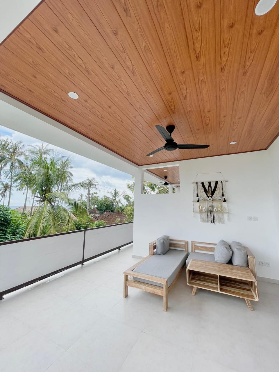 New Green Coco Villa Apartment in Abang