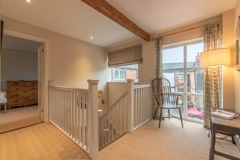 The Mews House, Central Devizes House in Rowde