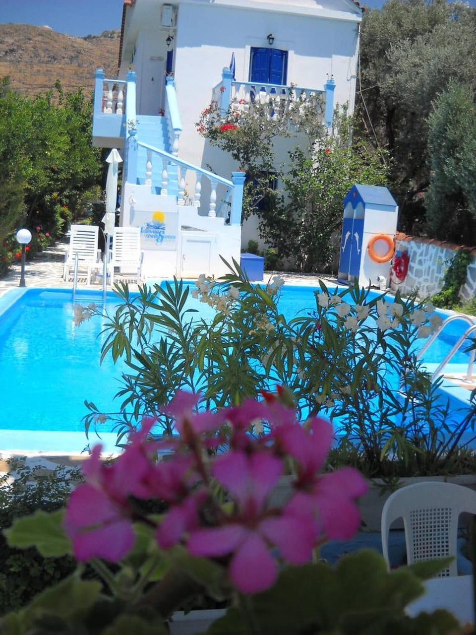 Swimming pool