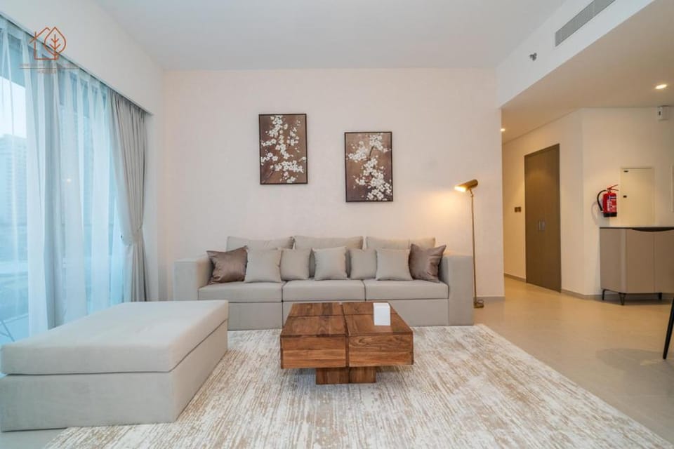 Cozy 2-Bed Home with Burj Khalifa Views 204GR-2 Apartment in Dubai