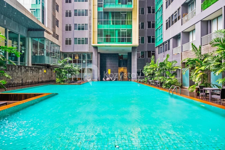 Property building, Swimming pool