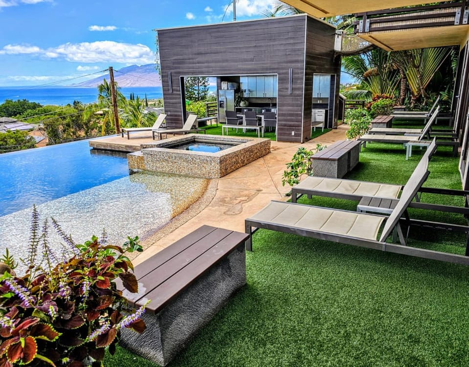 Patio, Swimming pool