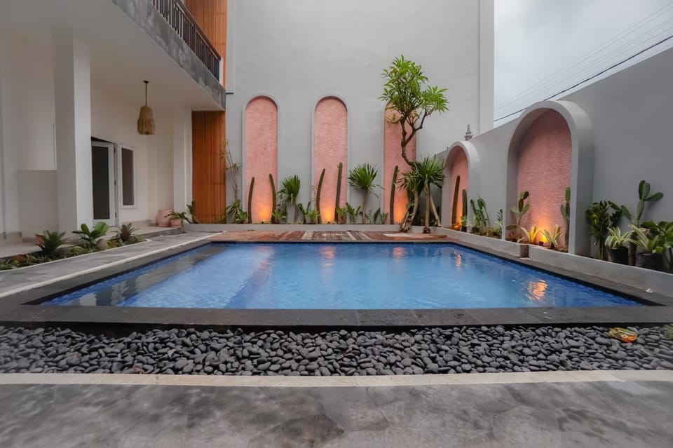 Pool view, Swimming pool
