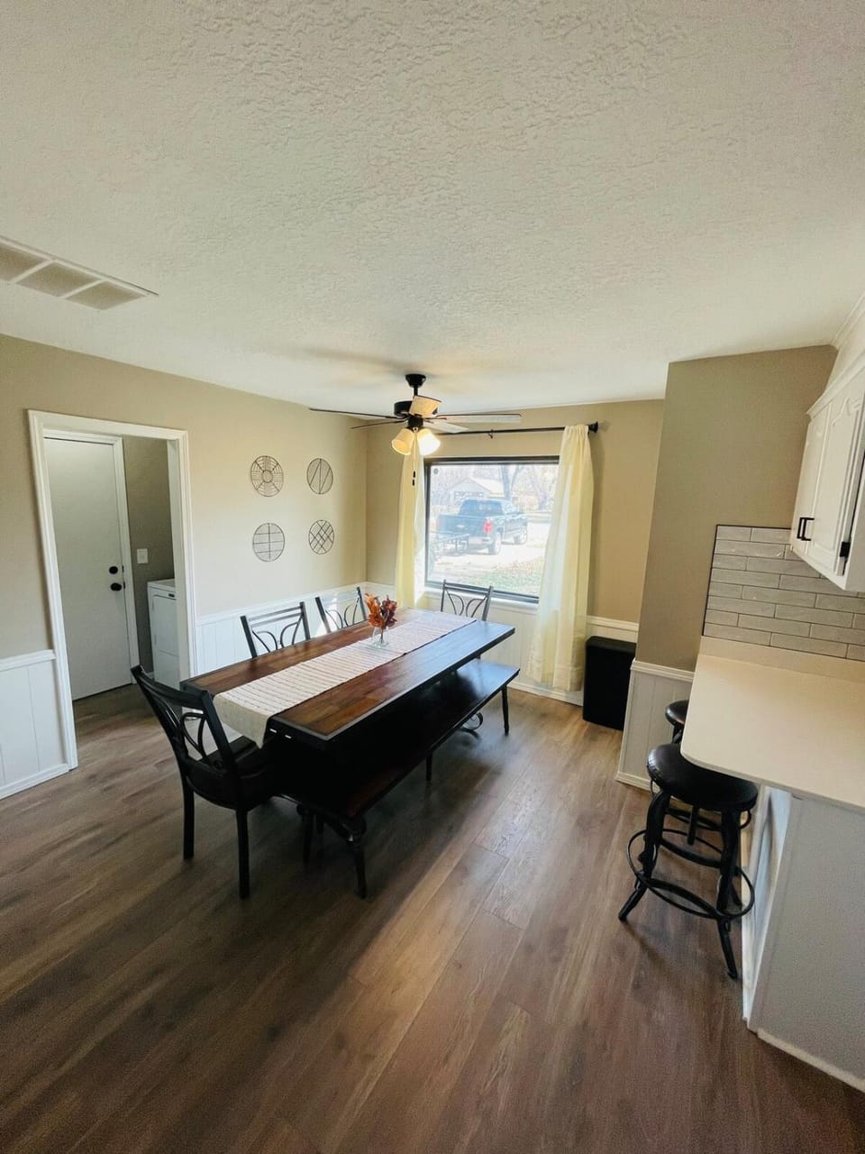 Full HOME with 2 KING BEDS and a POOL House in Tulsa