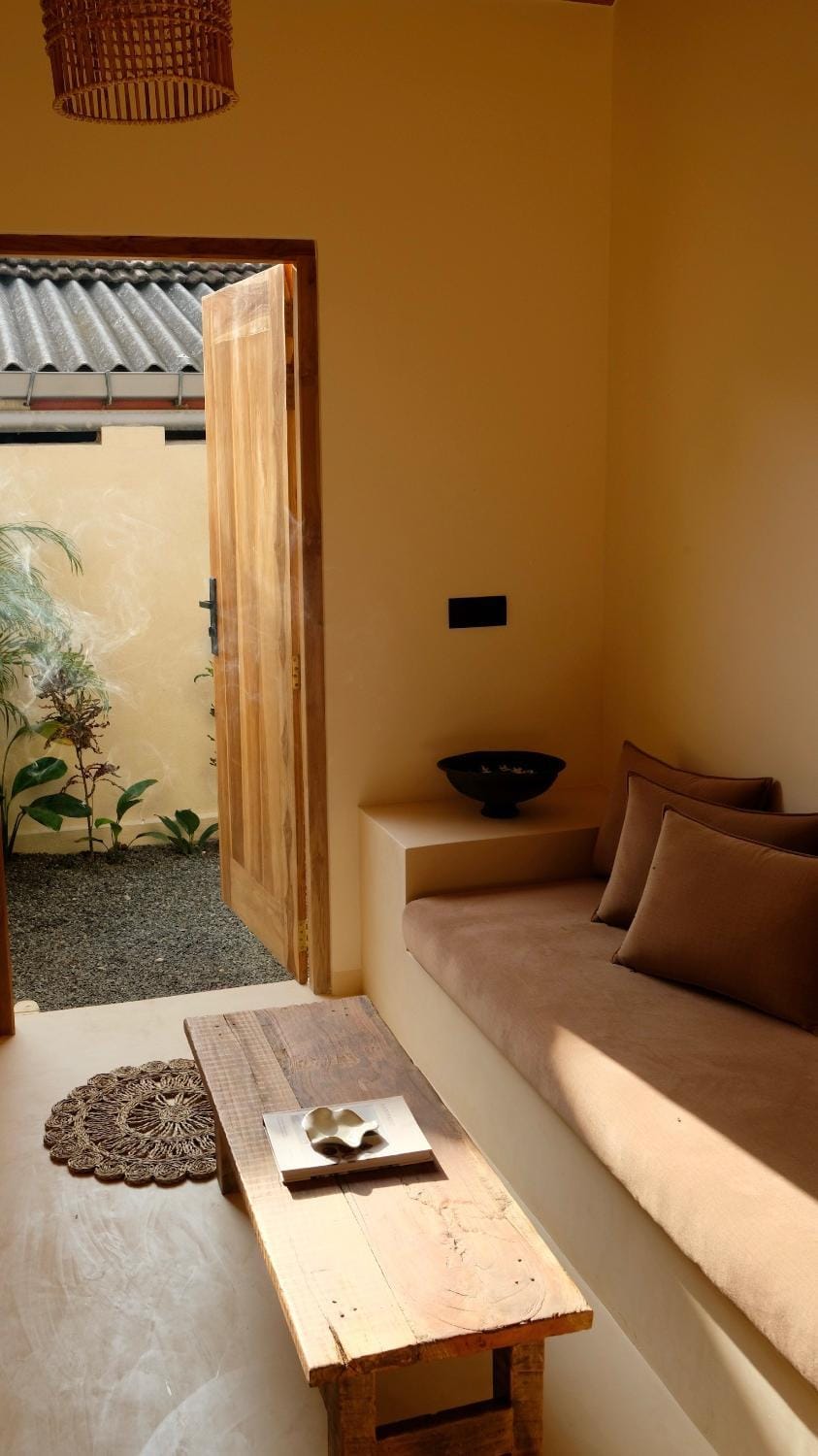 Lounge or bar, Seating area