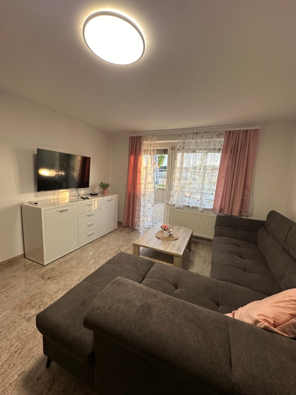 Communal lounge/ TV room, Living room