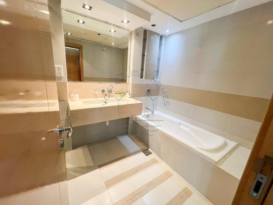 Bathroom, Bath