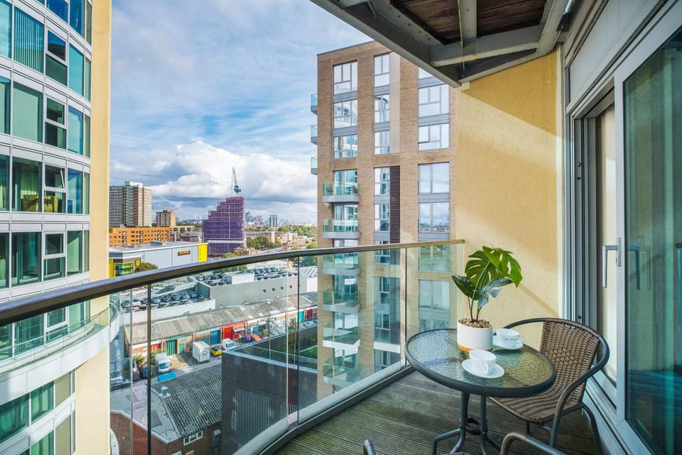 Property building, Day, View (from property/room), Balcony/Terrace, Living room