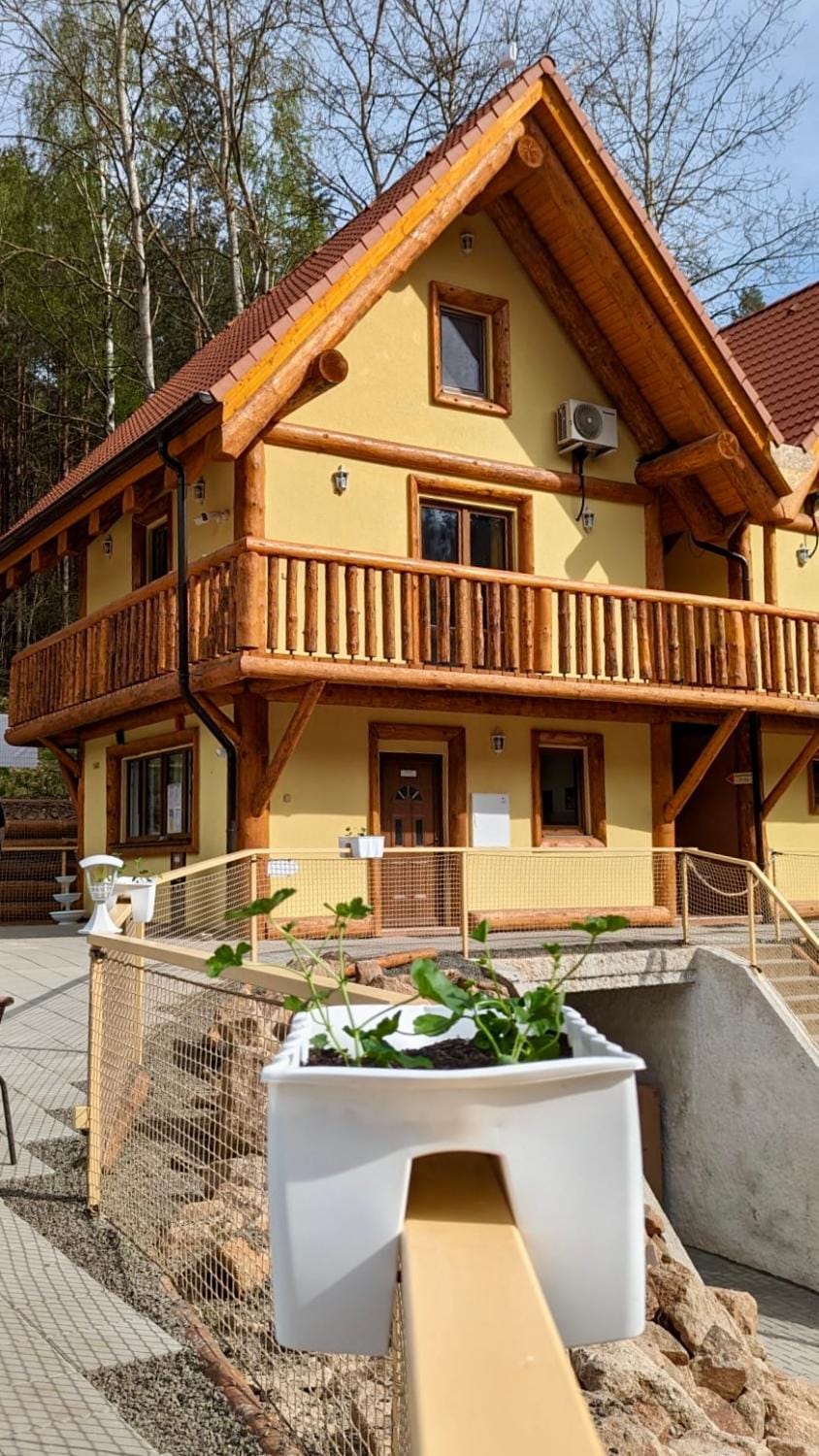 Restaurant/places to eat, Balcony/Terrace, Balcony/Terrace