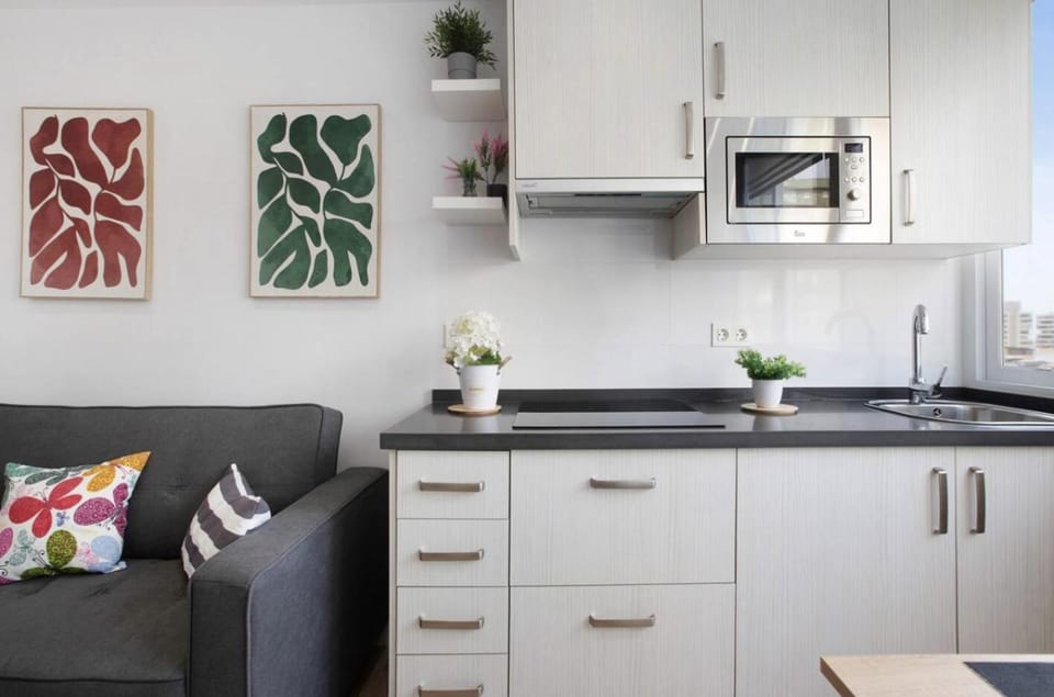 Kitchen or kitchenette
