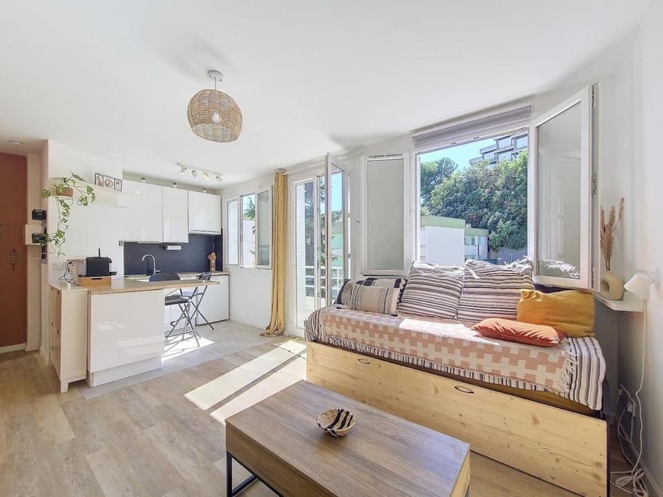 Studio toit terrasse vue mer Sea View Apartment in Nice