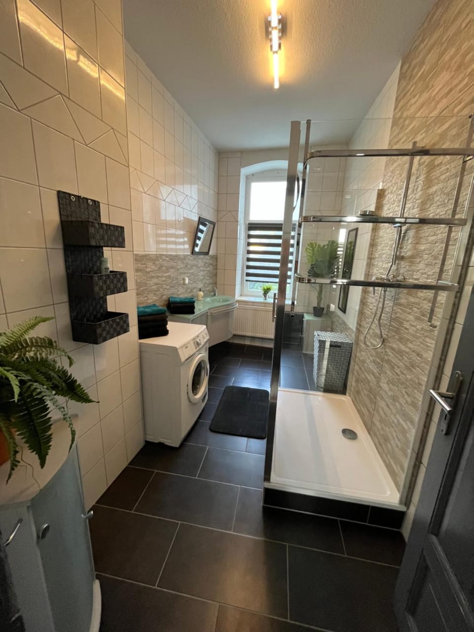 Shower, Bathroom, towels