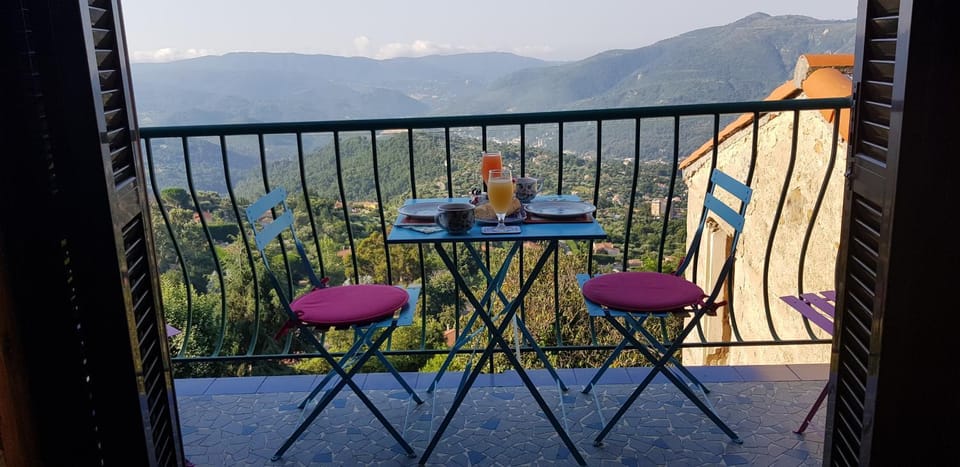 Balcony/Terrace, Mountain view, Sea view, Sea view