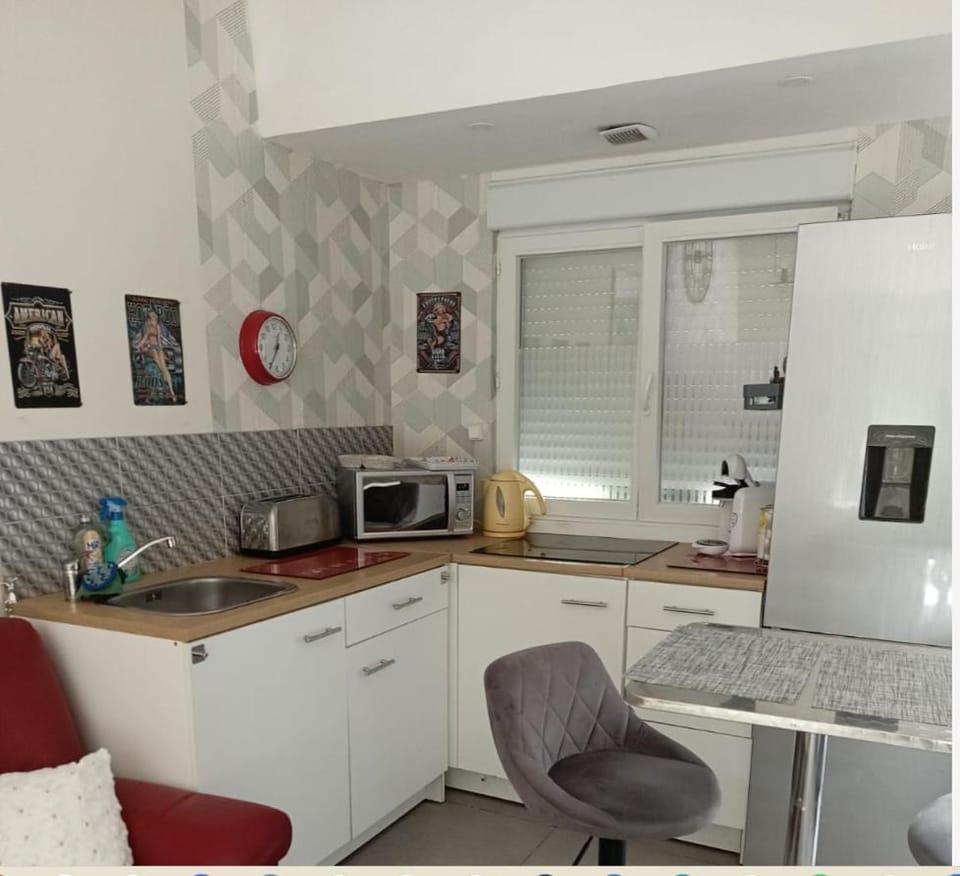 apartement avec parking prive Apartment in Concarneau