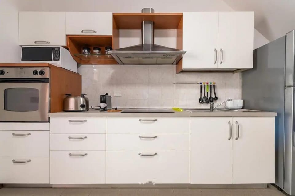 dishwasher, oven, stove, toaster, washing machine