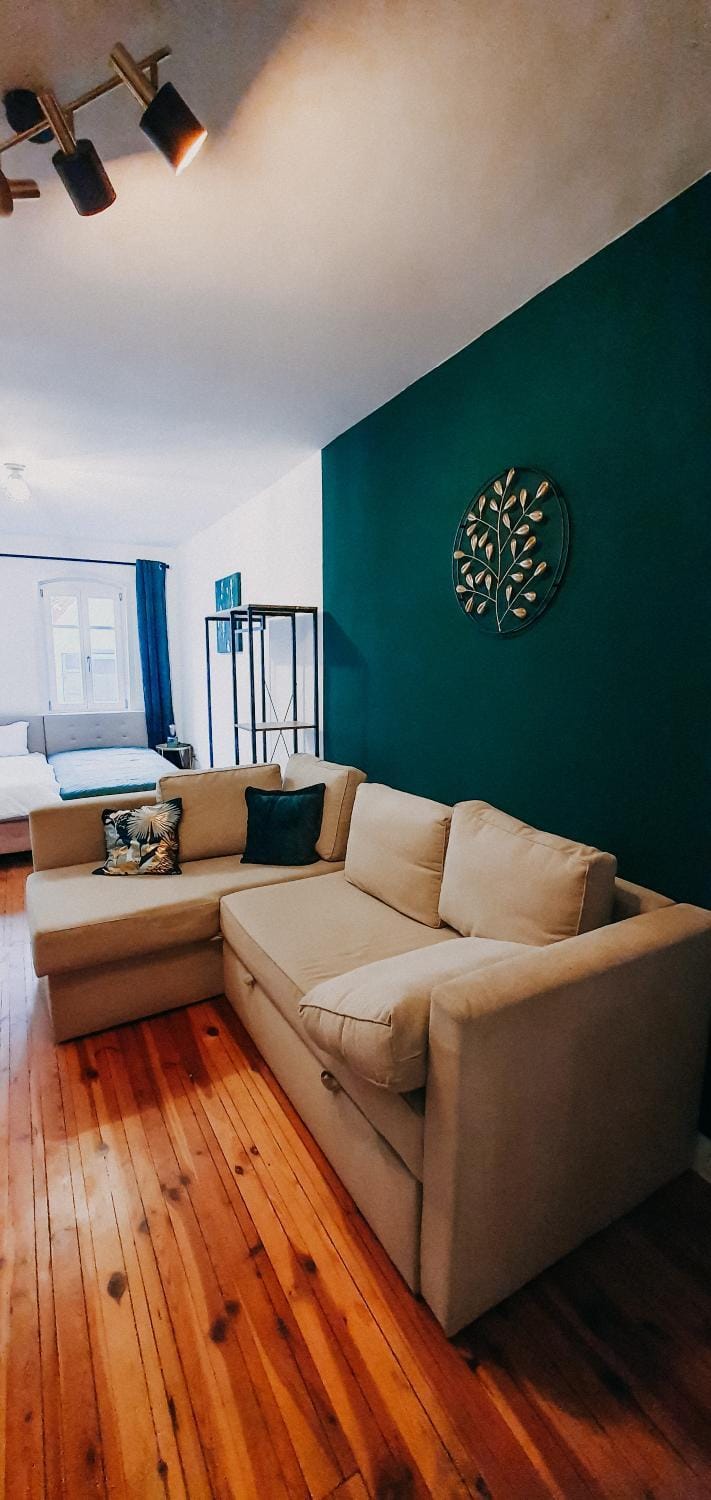 Living room, Seating area