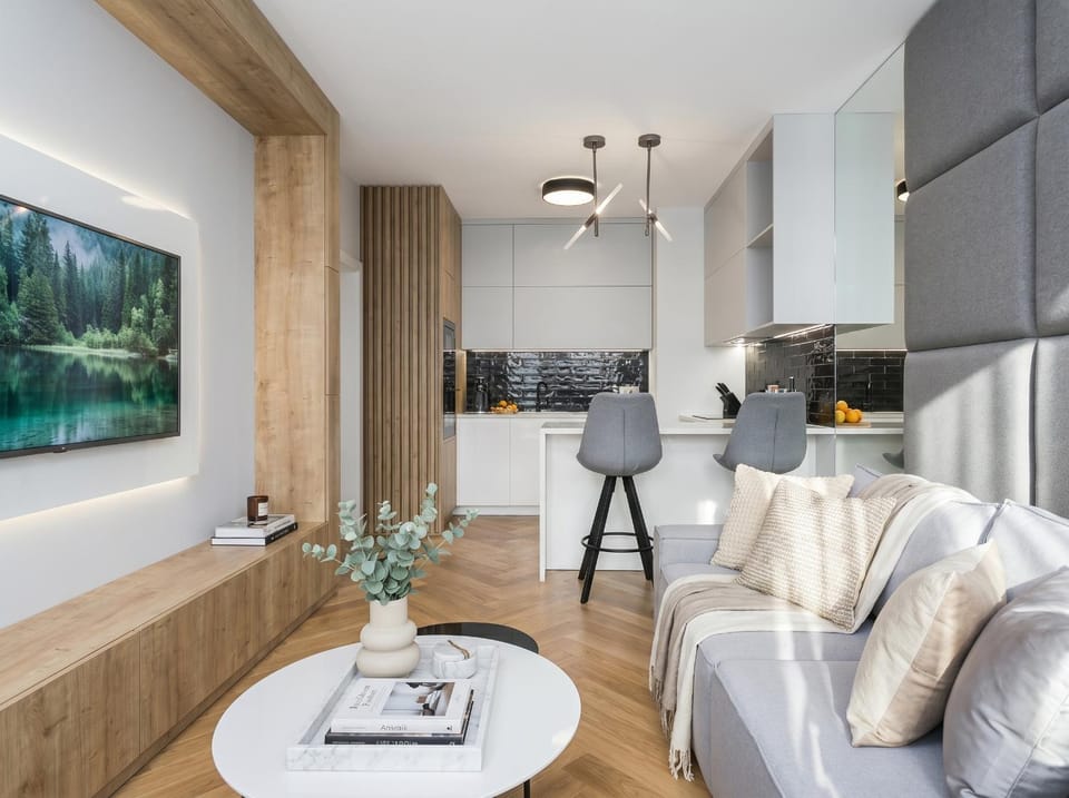 TV and multimedia, Kitchen or kitchenette, Living room, Seating area
