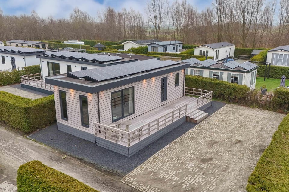 Property building, Garden view