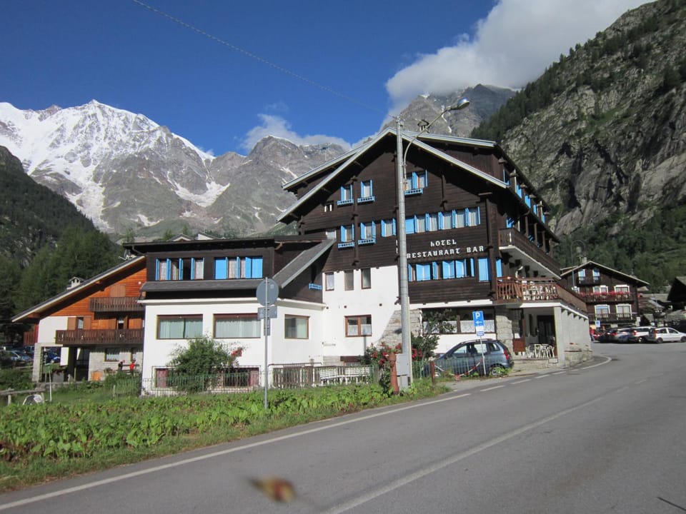 Property building, Property building, Day