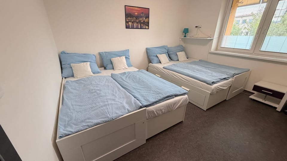 Bed, Bedroom, cot, heating, towels, air conditioner