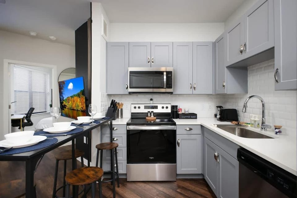 Relaxing 1BR w Pool-Parking, Near Rvrwlk-Conv Ctr Apartment in San Antonio