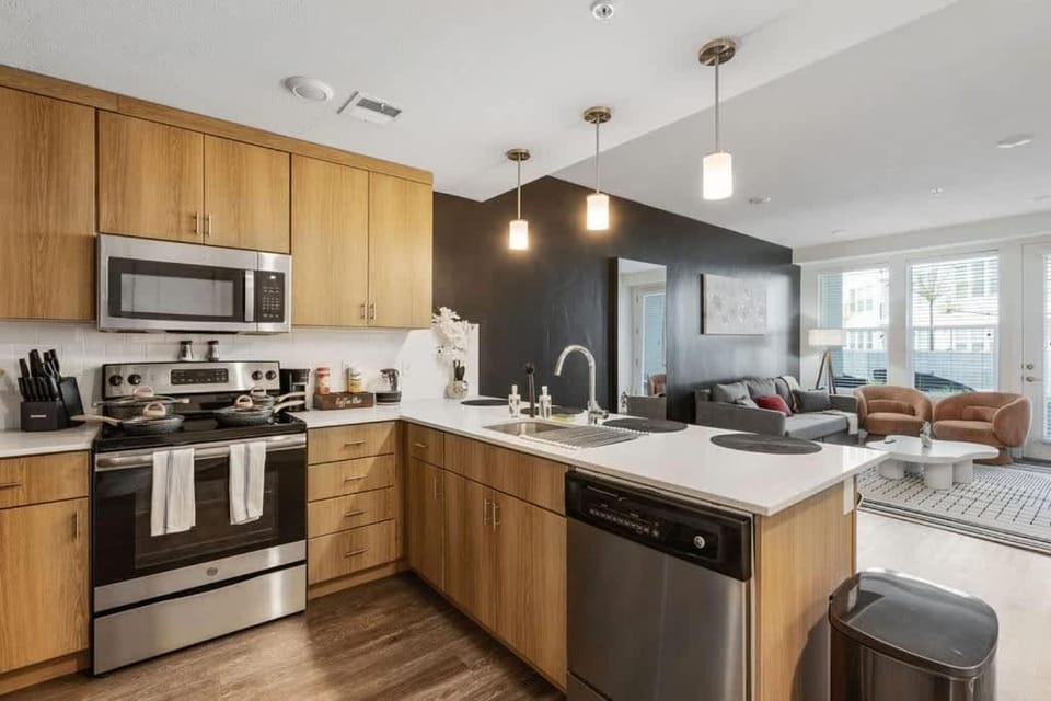 Comfy 1BR w Parking Near Temple Sq and Delta Ctr Apartment in Salt Lake City