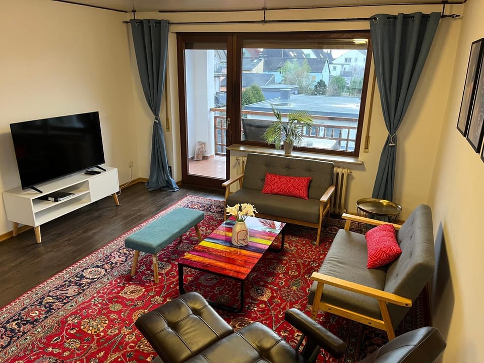 TV and multimedia, Seating area
