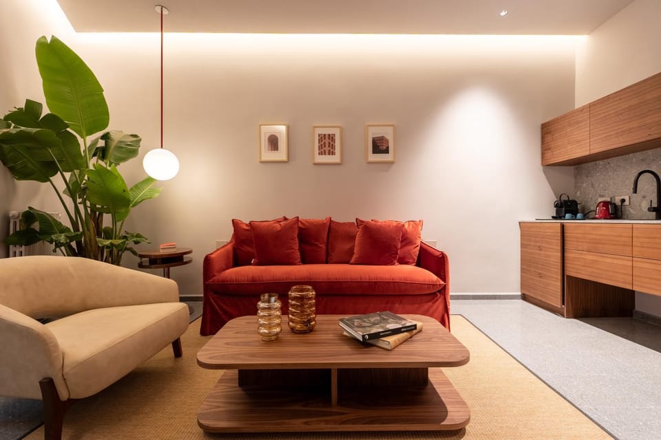 Kitchen or kitchenette, Living room, Seating area