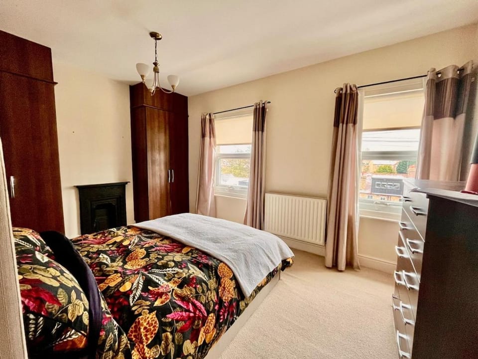 Bed, Bedroom, fireplace, wardrobe